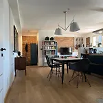 Apartment With A Musical Soul - Leopoldstadt